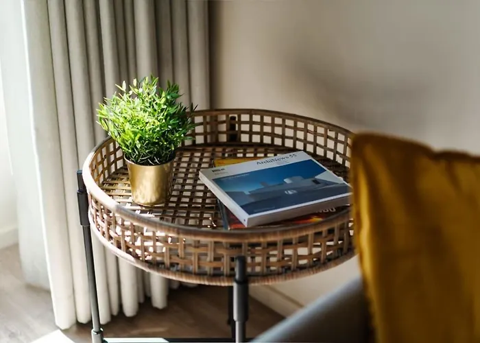 Urban Luxury Apartment, Downtown Porto Near Metro
